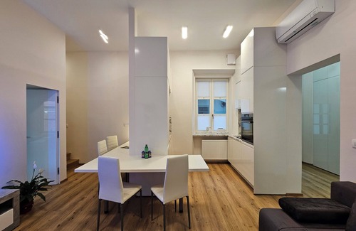 Ljubljana Old Town Appartement | Apartment Sviti Tour As Modern and quiet place by Town Hall with AC and WI-FI