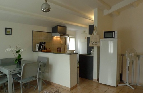 Angoulins Appartement | Appartement T2 classé deux etoiles en centre bourg ,proche des plages.