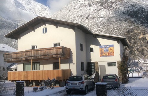 Landeck Appartement | apARTment T2, Zams