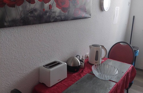 Viersen Appartement | Appartement "Tapas Restaurante 1" avec terrasse partagée et Wi-Fi