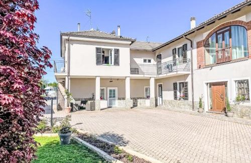 Castell'Alfero Appartement | Apartment Tenuta Beatrice by Interhome