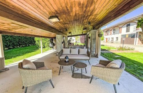 Castell'Alfero Appartement | Apartment Tenuta Beatrice by Interhome