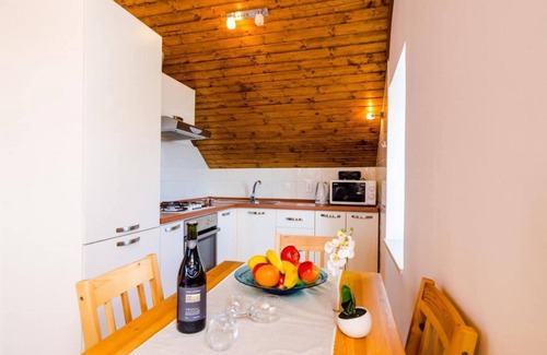 Sudurad Appartement | Apartment Tonka's Terrace - Studio Apartment with Terrace and Sea View