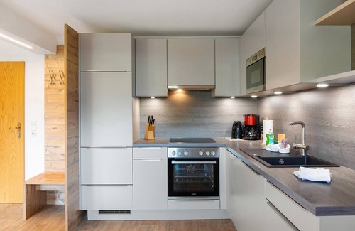 Oetz Appartement | Apartment 'Top 1' with Mountain View, Balcony and Wi-Fi