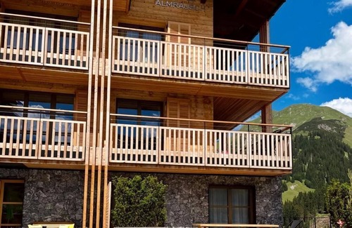 Lech am Arlberg Chalet De Ski | Apartment TOP 3 - Almrausch BoutiqueChalet