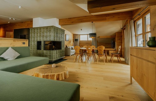 Lech am Arlberg Chalet De Ski | Apartment TOP 6 - Almrausch BoutiqueChalet