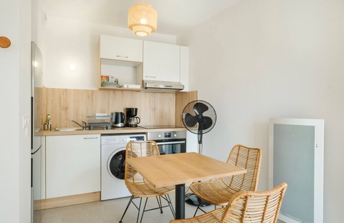 Saint-Roch Appartement | Apartment 'Tout Confort' with Balcony and Wi-Fi