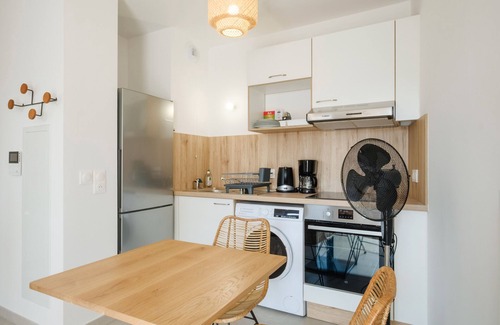 Saint-Roch Appartement | Apartment 'Tout Confort' with Balcony and Wi-Fi