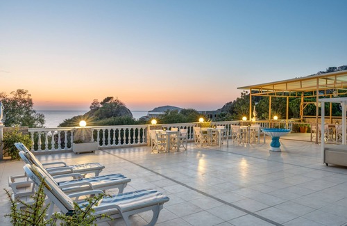 Panormos Appartement | Appartement 'Two-Bedroom No 6' avec vue sur la mer, Wi-Fi et climatisation