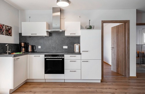 Freilassing Appartement | Appartement "Untersbergblick" avec vue sur les montagnes, balcon et Wi-Fi