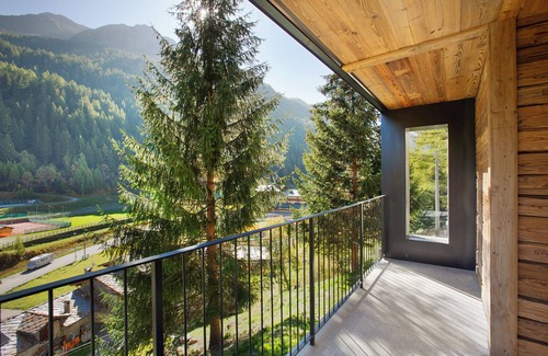 Valgrisenche Appartement | Appartement 'Valgrisa Mountain Lodges 2' avec vue sur les montagnes, terrasse privée et Wi-Fi