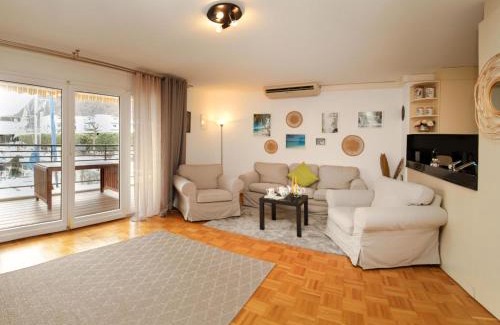 Bouveret Appartement | Apartment Vasco de Gama B11-R by Interhome