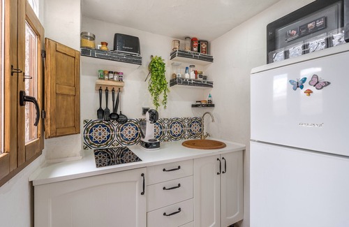 Guejar Sierra Appartement | Apartment 'Veleta' with Mountain Views, Wi-Fi and Air Conditioning