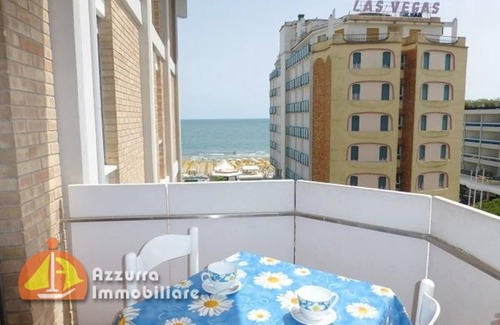 Faro Appartement | Apartment 'Vera Cruz 510' with Sea View, Shared Pool and Air Conditioning