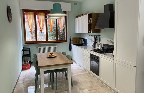 Mondolfo Appartement | Appartement "Via Verdi 14" avec vue sur la mer, terrasse partagée et Wi-Fi.