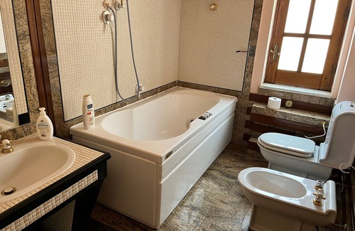 Acquedolci Appartement | Apartment 'Vista Isole Eolie' with Sea View, Wi-Fi and Air Conditioning