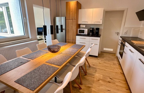 Biebesheim am Rhein Appartement | Appartement "Wohnen Auf Zeit - No1" avec terrasse privée, balcon et Wi-Fi