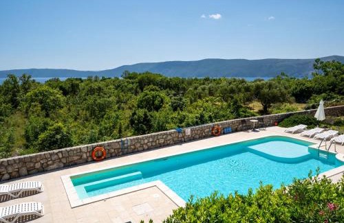 Brzac Appartement | Apartment Wabi Sabi Resort 2-3 by Interhome
