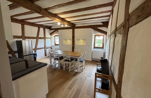 Marxzell Appartement | Apartment 'Waldblick' with Shared Garden and Wi-Fi