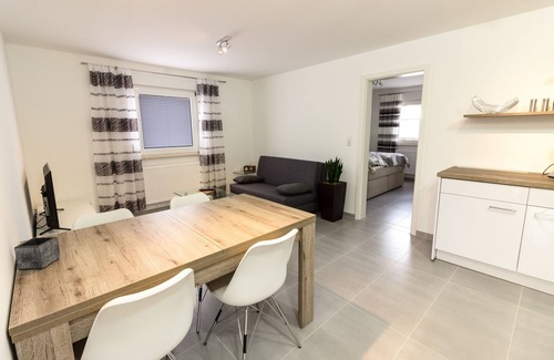 Obrigheim Appartement | Appartement Weickert près de la route des vins allemande