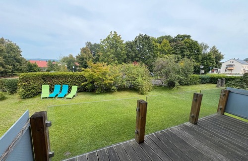 Kurort Gohrisch Appartement | Apartment 'Weltenbummler' with Mountain View, Private Terrace and Wi-Fi