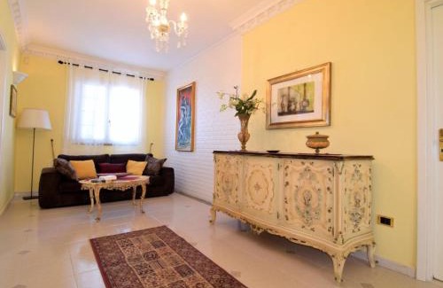 Syracuse Appartement | Apartment White Pool by Interhome