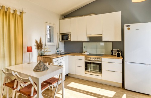 Bellcaire d'Emporda Appartement | Apartment with Views in Bellcaire