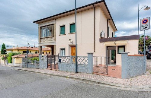 Calenzano Appartement | Appartement "Wilma" avec terrasse privée et Wi-Fi