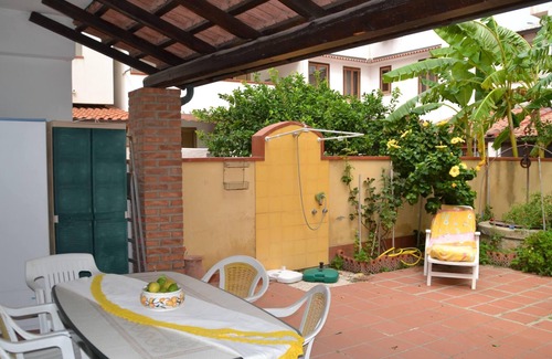 Vigliatore Appartement | Apartment with garden and WiFi 50 meters from the sea