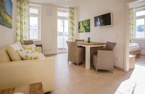 Binz Appartement | Apartment with 1 bedroom and balcony