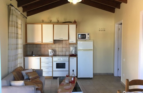 Alepou Appartement | Appartement avec 2 grandes vérandas ensoleillées