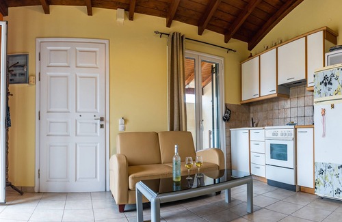 Alepou Appartement | Appartement avec 2 grandes vérandas ensoleillées