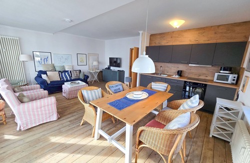 Binz Appartement | Apartment with 2 bedrooms and balcony