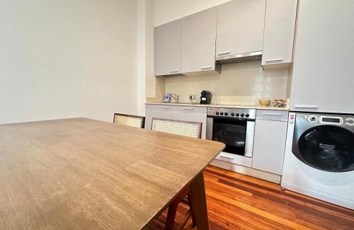 Maria Auxiliadora Appartement | Apartment with a balcony, downtown & free parking
