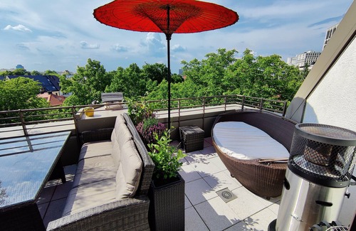 Munchner Freiheit Appartement | Apartment with astonishing view /rooftop terrace