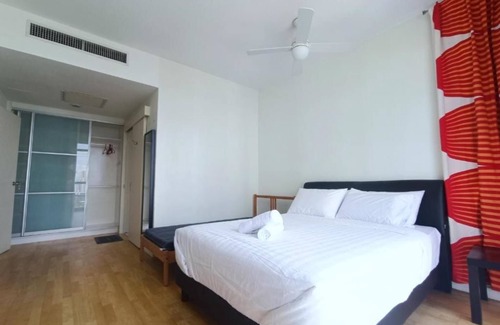 Golden Triangle Appartement | Apartment with Balcony - Publika B4 Solaris Dutamas by BlackSand