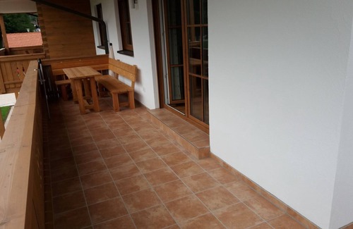Unterwoessen Appartement | Ferienwohnung B, 64,5 m², 2-4 Personen, Schlafzimmer, Wohnküche, Bad/Du, WC, TV, Balkon