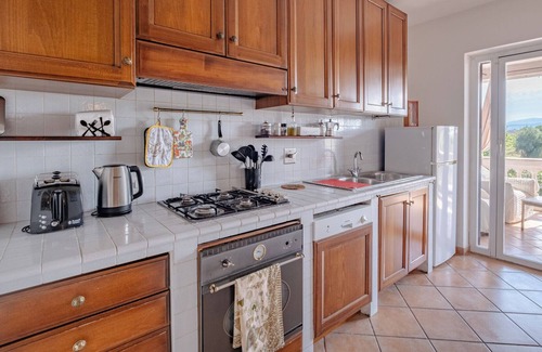 Lake Garda Maison | Apartment with balcony in the Roman countryside
