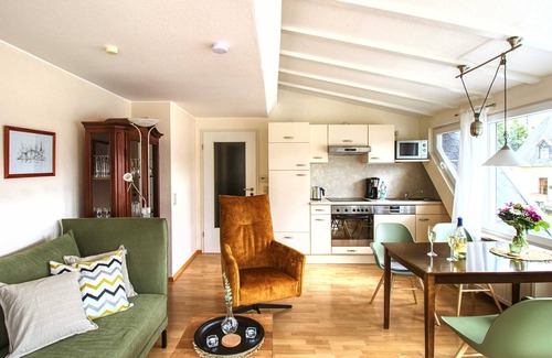 Bullay Appartement | Apartment with balcony directly on the banks and with a view of the Moselle