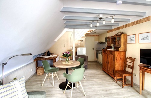 Bullay Appartement | Apartment with balcony directly on the banks and with a view of the Moselle