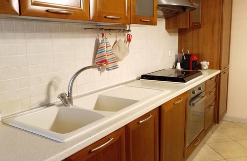 Mombaroccio Appartement | Apartment with beautiful view of the hills, between Pesaro and Fano