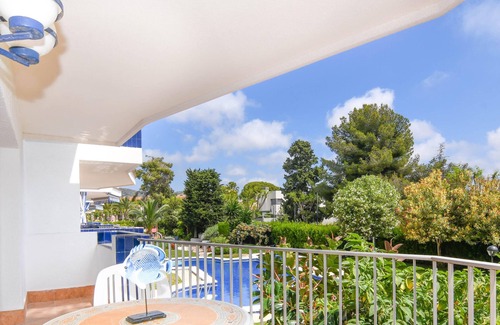 El Roc de Sant Gaieta Appartement | Appartement avec piscine commune et aire de jeux