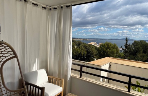 Calvia Appartement | Apartment with parking and swimming pool, next to the coves of illetes