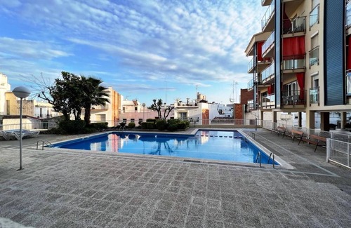 Sant Pol De Mar Appartement | Appartement avec piscine à 300m plage et gare