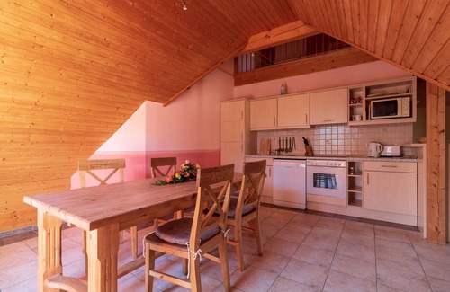 Buschvitz Appartement | Appartement avec cheminée et terrasse avec vue sur le lac