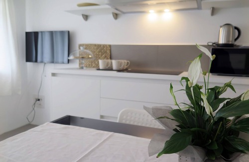 Torbole sul Garda Copropriété | APARTMENT WITH INDEPENDENT BALCONY/TERRACE