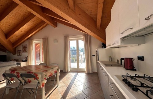 Musso Appartement | Apartment with lake view. Just a few minutes from the beach!