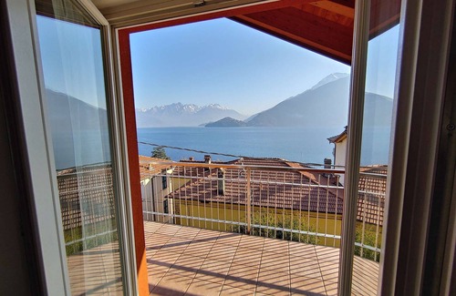 Musso Appartement | Apartment with lake view. Just a few minutes from the beach!