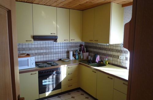 Schwarzenbach Copropriété | Appartement avec vue sur la montagne balcon, lac, garage, sauna, Wi-Fi, ...