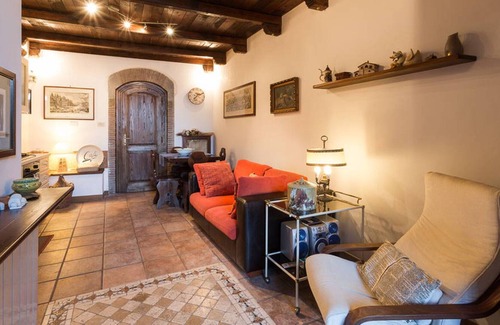 Monte Compatri Maison | Apartment with private garden
